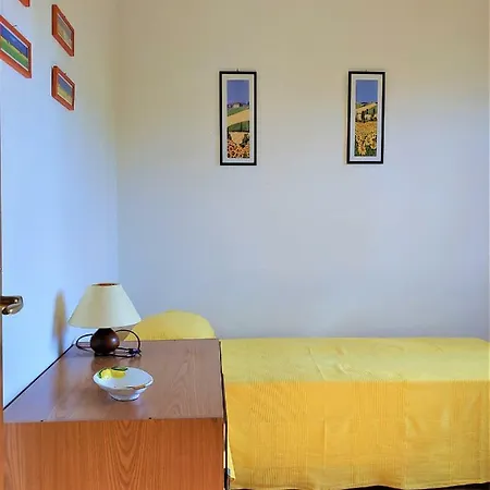 Gialla - Il Mare Sotto Il Castello Apartamento