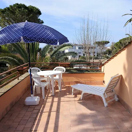 Gialla - Il Mare Sotto Il Castello Apartamento Santa Severa